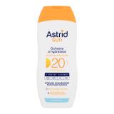 Astrid Sun Moisturizing Suncare Milk SPF20 Protezione solare corpo 200 ml