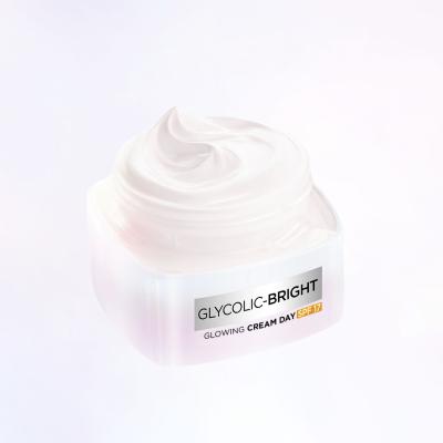 L&#039;Oréal Paris Glycolic-Bright Glowing Cream Day SPF17 Crema giorno per il viso donna 50 ml