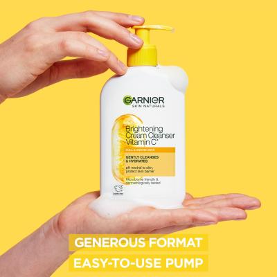 Garnier Skin Naturals Vitamin C Brightening Cream Cleanser Crema detergente donna 250 ml
