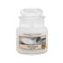 Yankee Candle Baby Powder Candela profumata 104 g