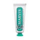 Marvis Classic Strong Mint Dentifricio con forte aroma di menta 25 ml